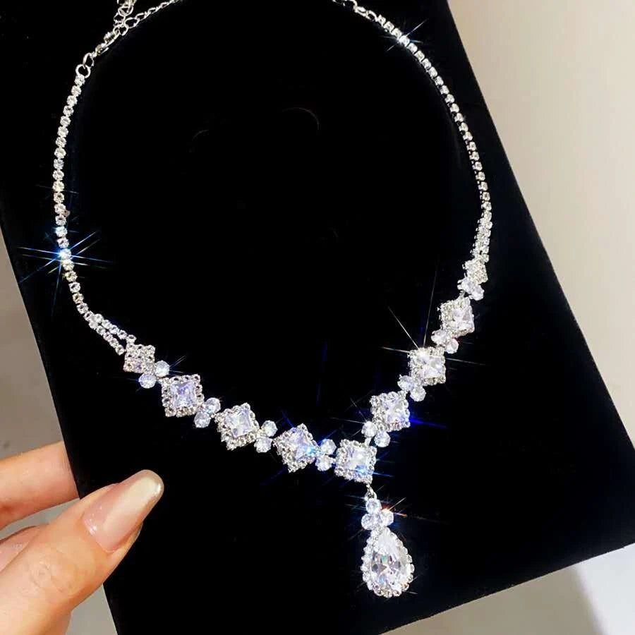 Fashion Set quadrata con strass e zirconi 2 PEZZI