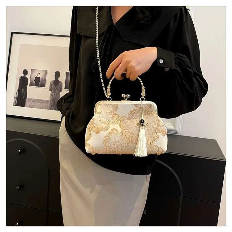 Borsa in seta jacquard avorio e oro, pochette da sera stile orientale vintage