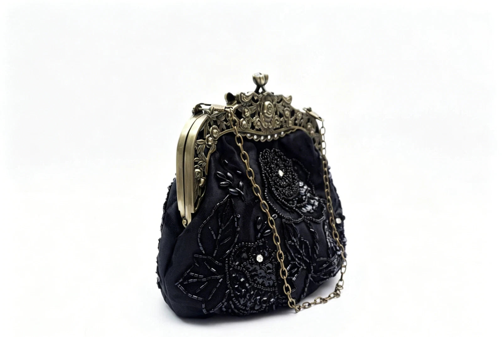 Pochette da sera "Rosa Notturna", raso nero ricamo perline artigianale