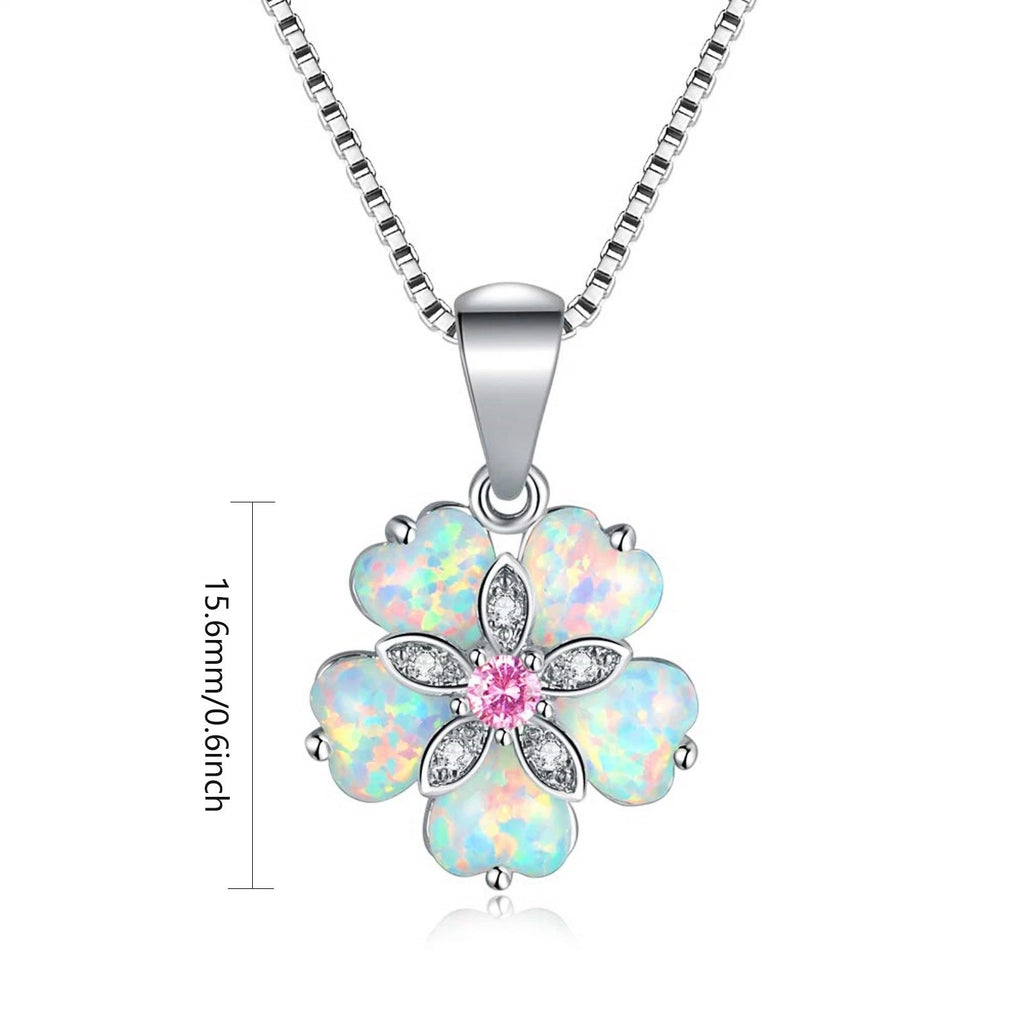 Collana floreale delicata in opale, ciondolo iridescente placcato argento