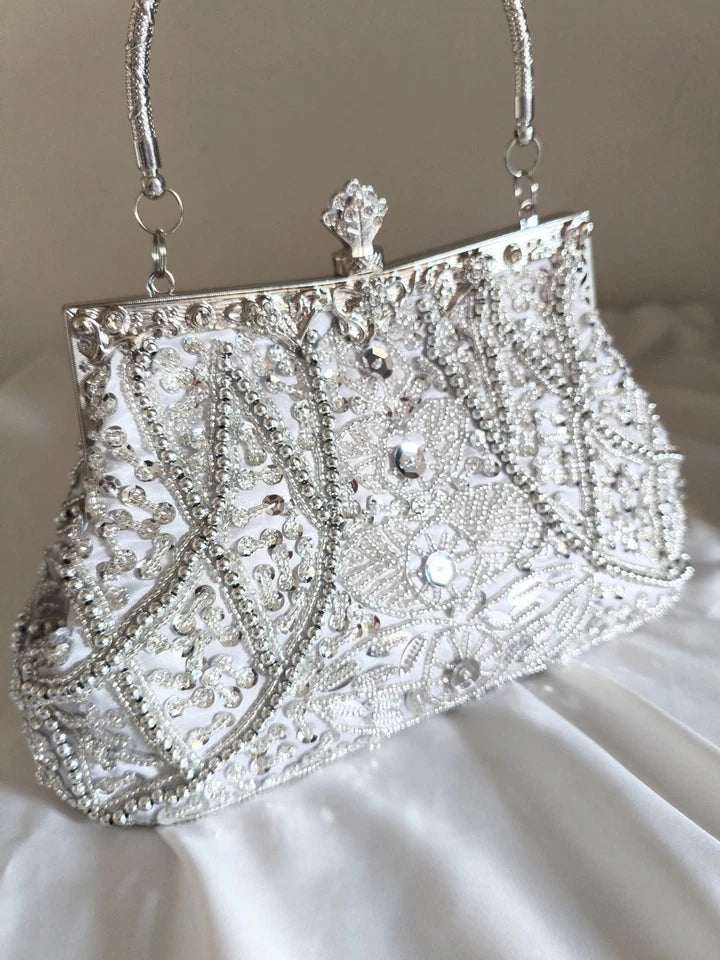 Pochette artigianale con perline e cristalli, borsa per sposa e cocktail party